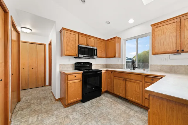 $579,900 | 27 East Trevor Road, Colbert, WA 99005