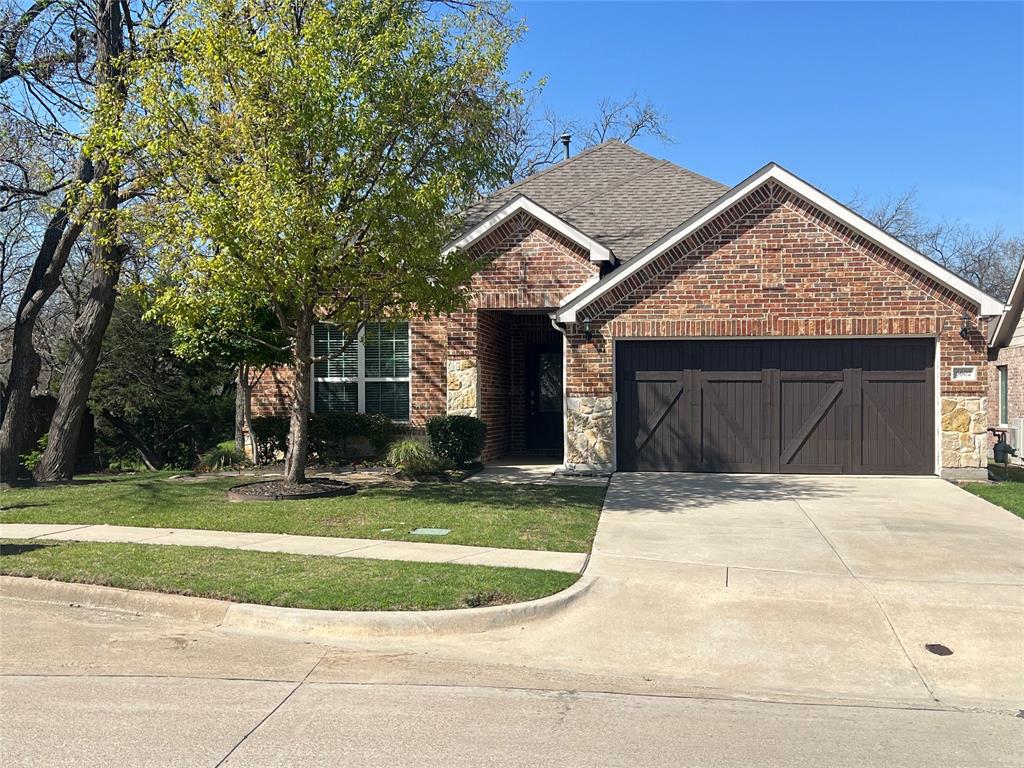 a view of a house with a outdoor space