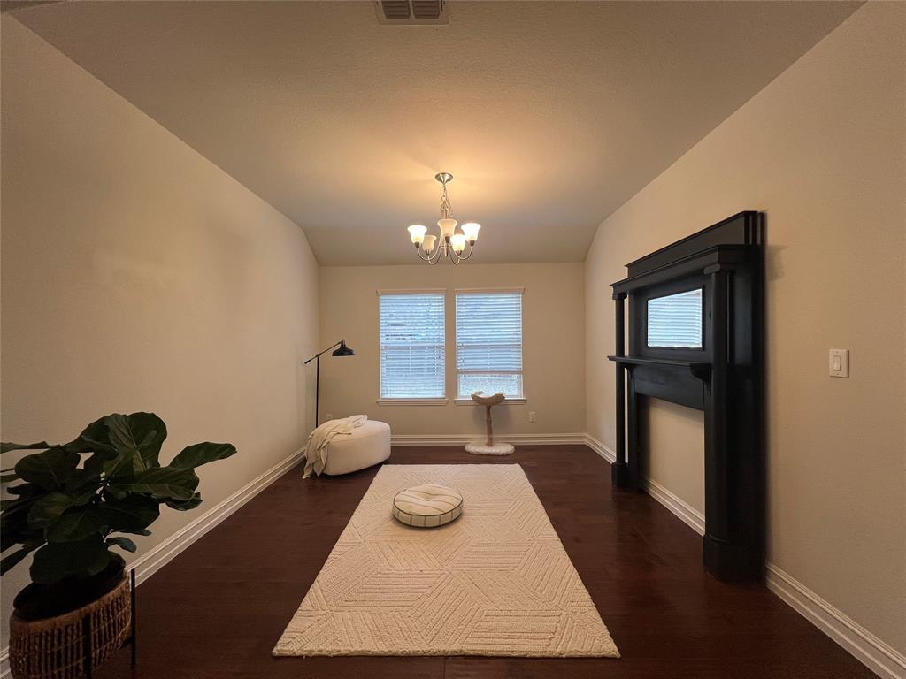 6602 Rutledge Court Garland, TX 75044 - Photo 6 of 17