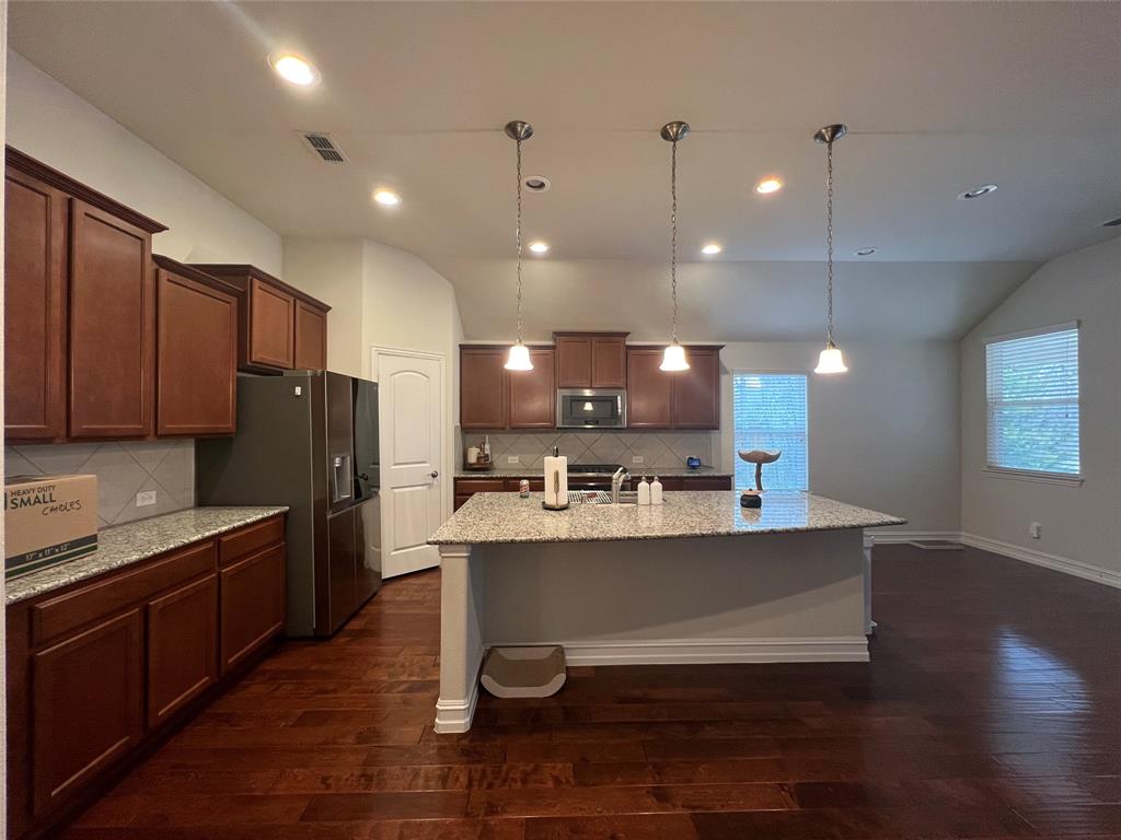 6602 Rutledge Court Garland, TX 75044 - Photo 7 of 17