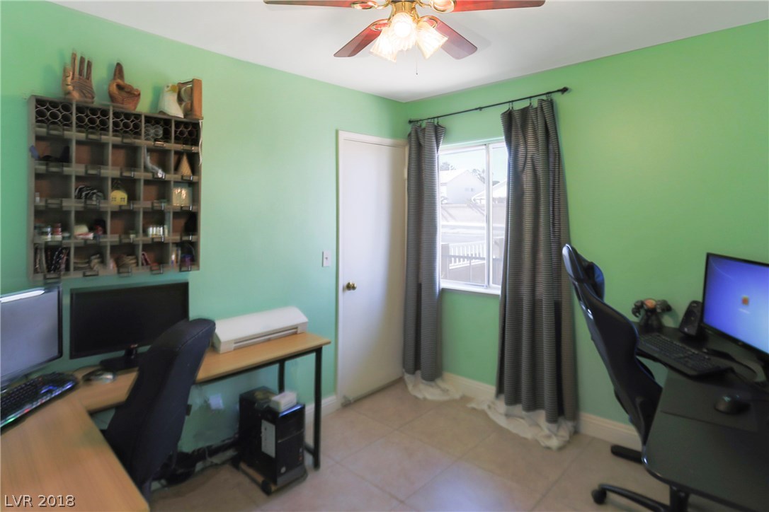 1910 South Magic Way Henderson, NV 89002 - Photo 8 of 19