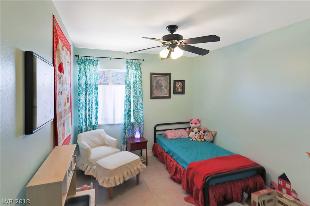 1910 South Magic Way Henderson, NV 89002 - Photo 9 of 19