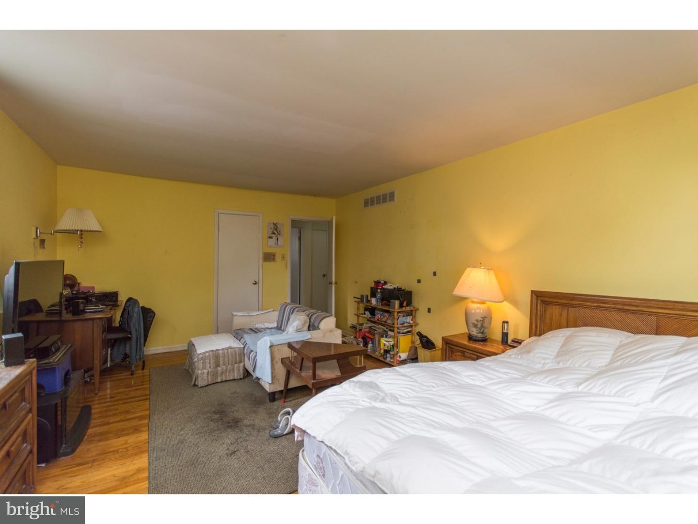 540 Ashbourne Road Cheltenham, PA 19012 - Photo 20 of 25 Bedroom 3