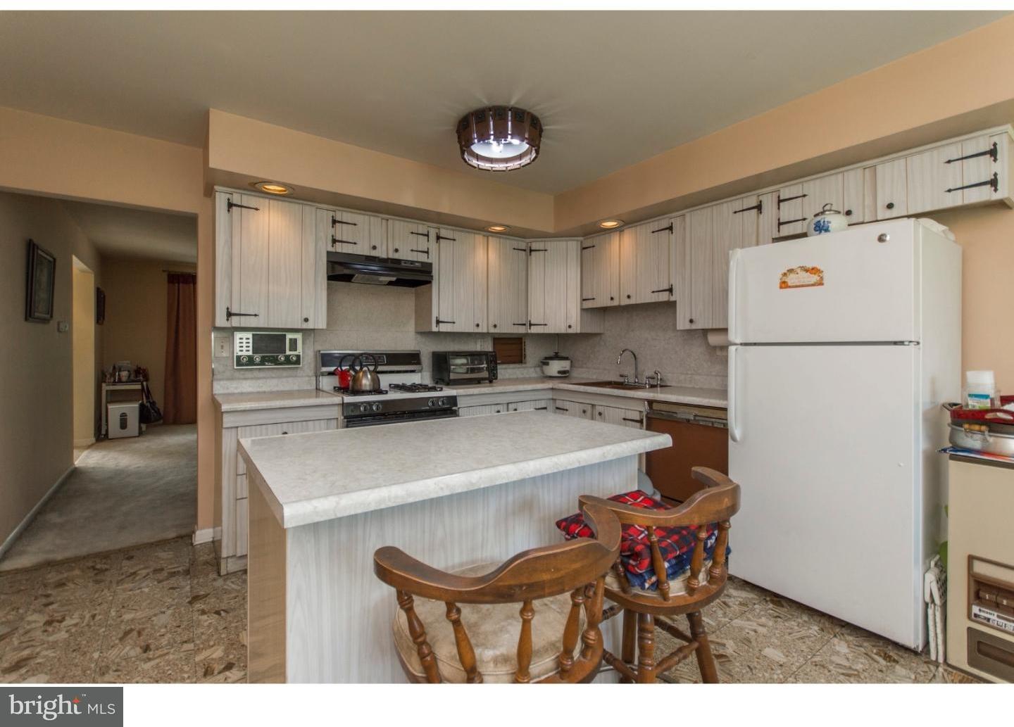 540 Ashbourne Road Cheltenham, PA 19012 - Photo 6 of 25
