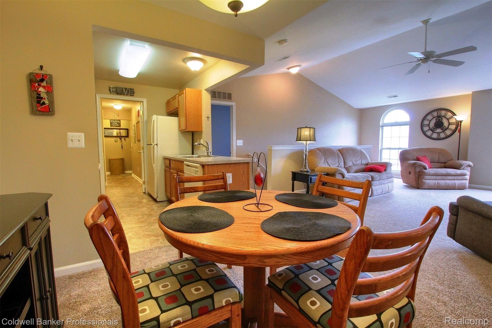 11830 Farmington Road Livonia, MI 48150 - Photo 10 of 26 Dining room view #2