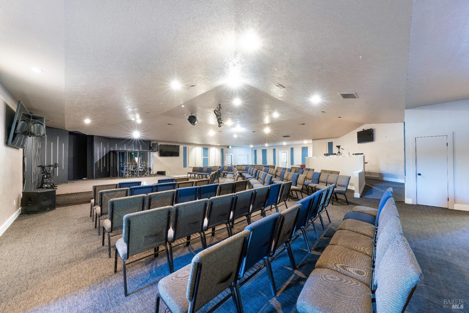 1363 Fulton Road Santa Rosa, CA 95401 - Photo 15 of 78