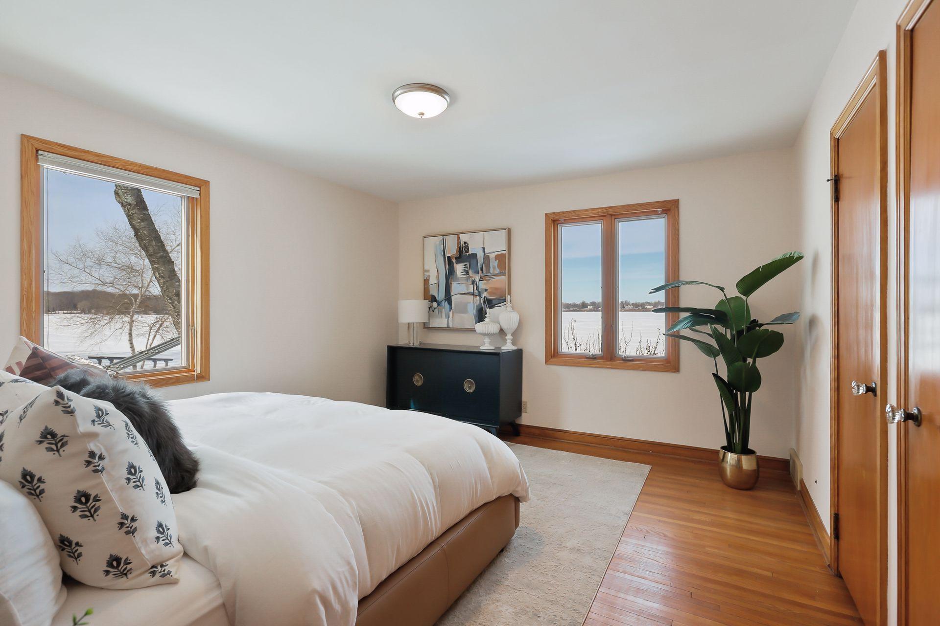 110 Interlachen Lane Tonka Bay, MN 55331 - Photo 15 of 25