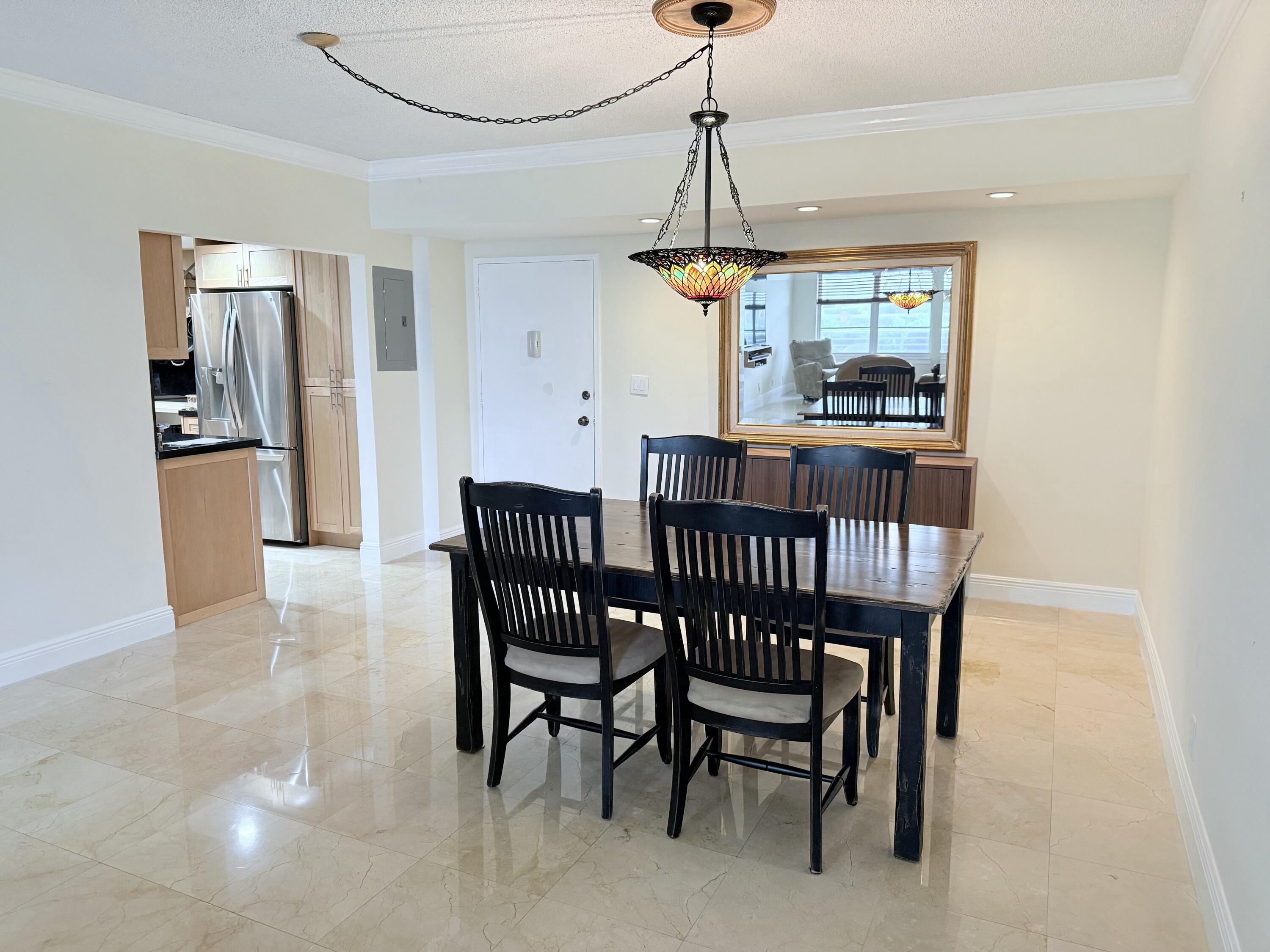 2851 South Ocean Boulevard, Unit 1A Boca Raton, FL 33432 - Photo 9 of 52 Dining Area