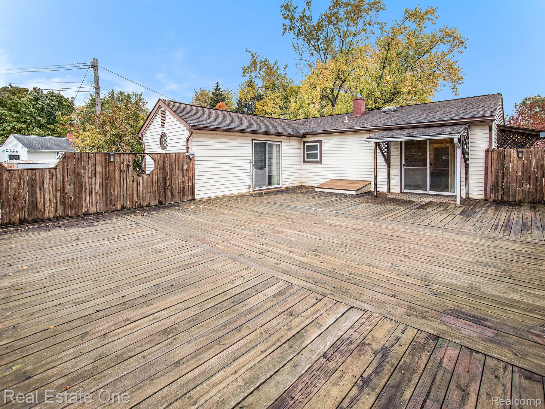 3364 Chalice Road Lake Orion, MI 48359 - Photo 24 of 31 Add a Pool and/or Hot Tub?