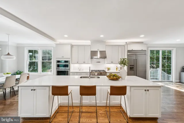$2,150,000 | 2354 North Quebec Street, Arlington, VA 22207