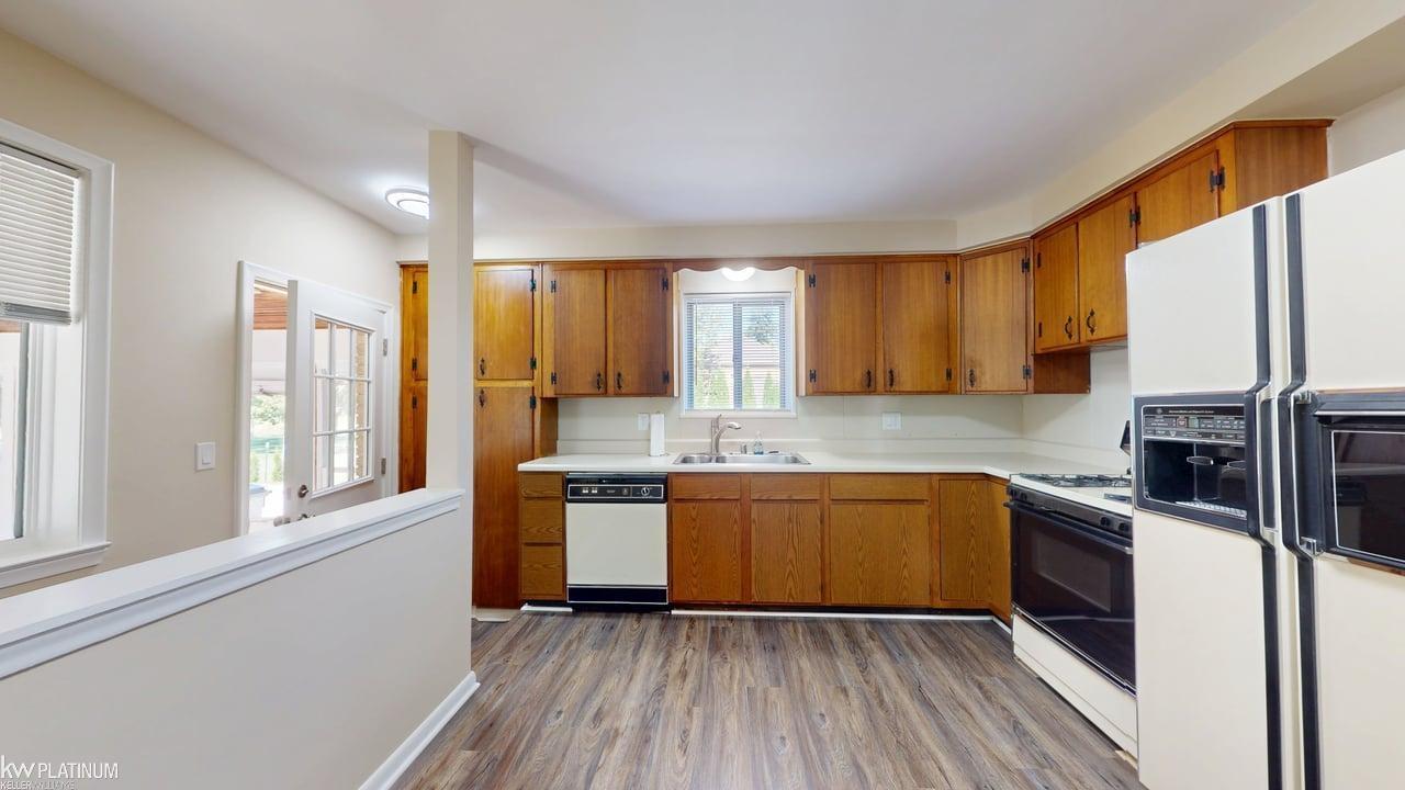 42125 Little Road Clinton Township, MI 48036 - Photo 6 of 53