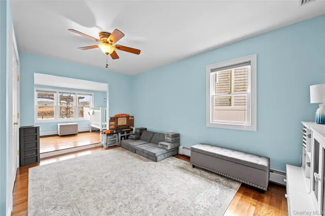 $1,150,000 | 625 Edgewater Road, Oakdale, NY 11769