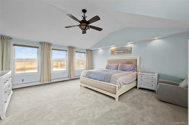 $1,150,000 | 625 Edgewater Road, Oakdale, NY 11769