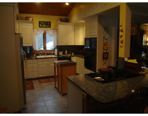 163 Main Road Westhampton, MA 01027 - Photo 7 of 10