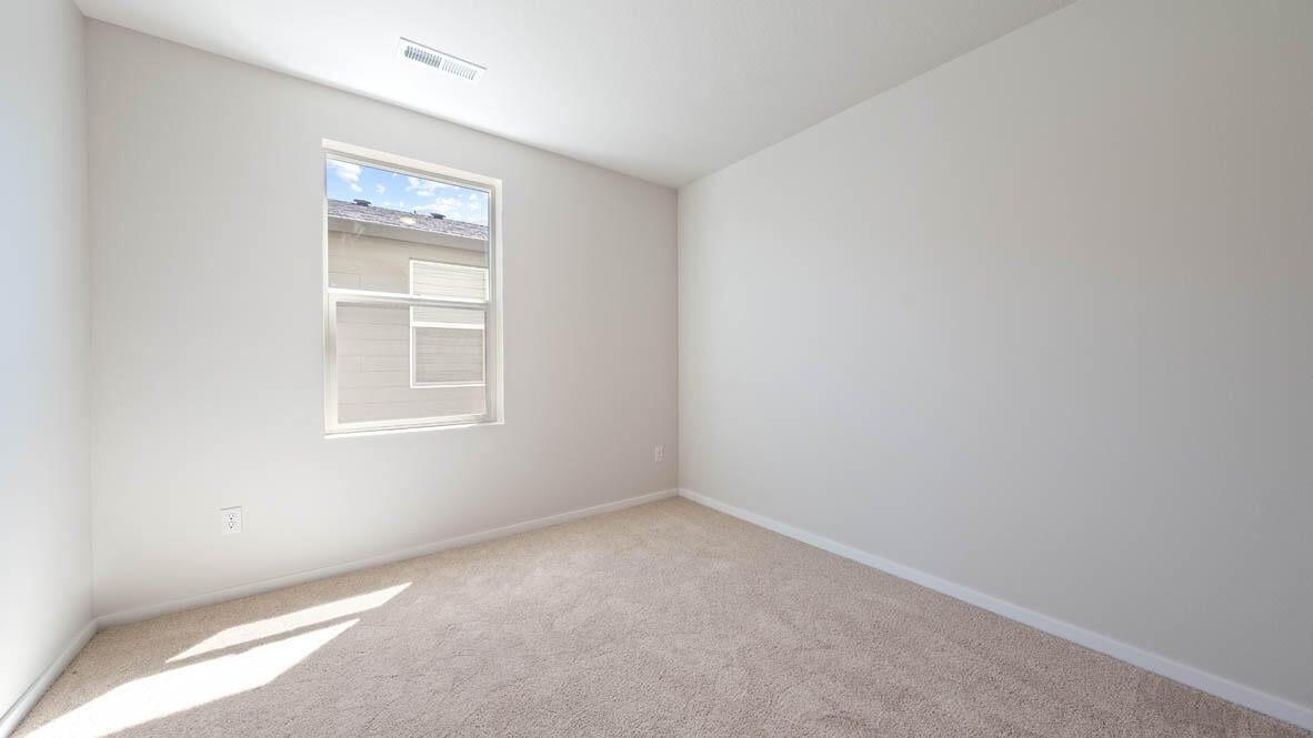61171 Southeast Splendor Lane Bend, OR 97702 - Photo 17 of 31 016 bedroom