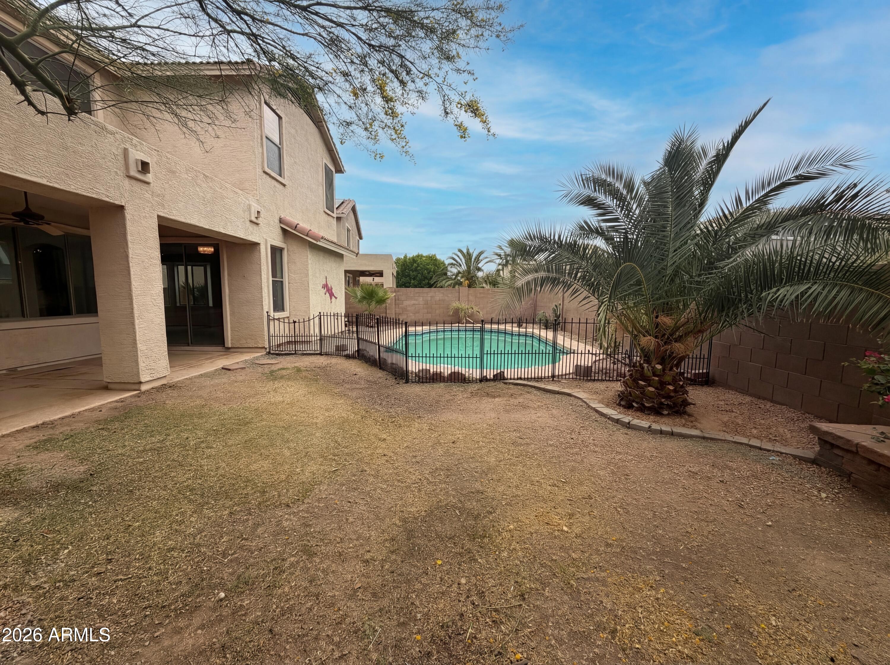 25703 West Crown King Road Buckeye, AZ 85326 - Photo 5 of 23 listing_4