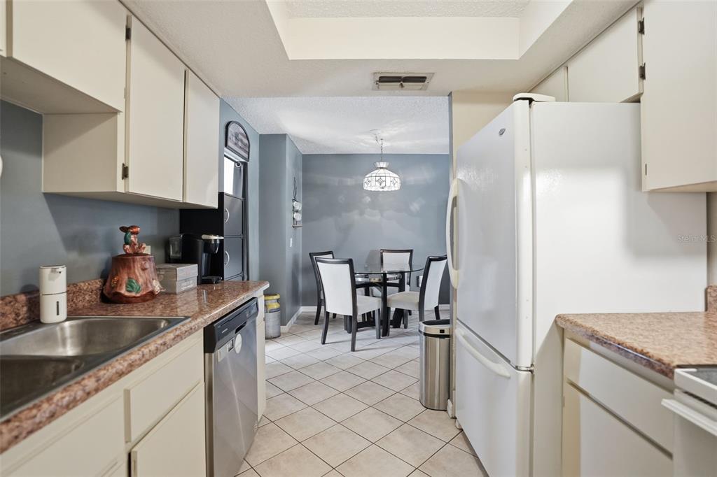 10278 Brentlawn Street Spring Hill, FL 34608 - Photo 11 of 36