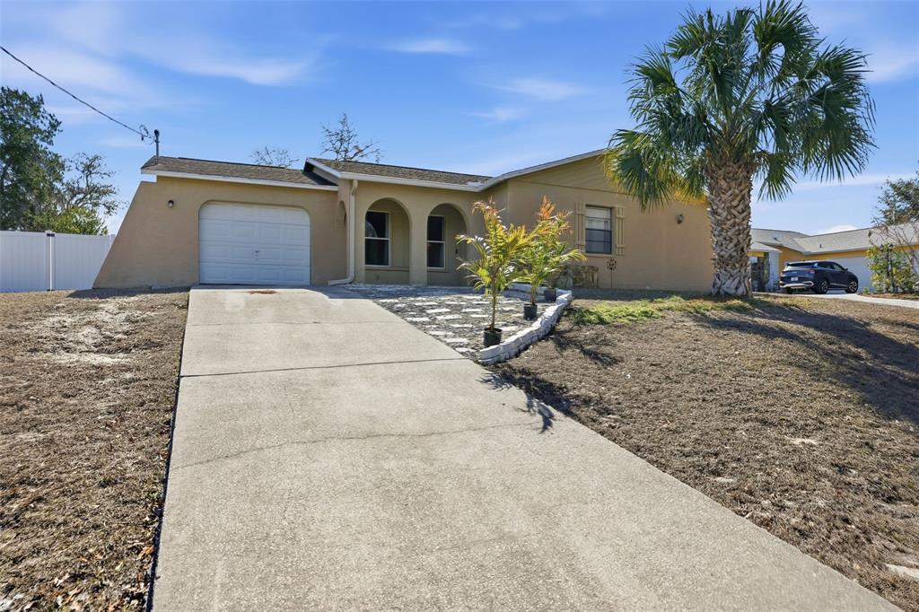 10278 Brentlawn Street Spring Hill, FL 34608 - Photo 3 of 36