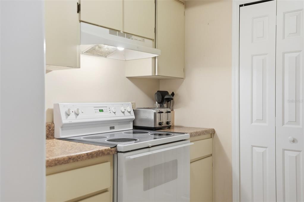 10278 Brentlawn Street Spring Hill, FL 34608 - Photo 9 of 36