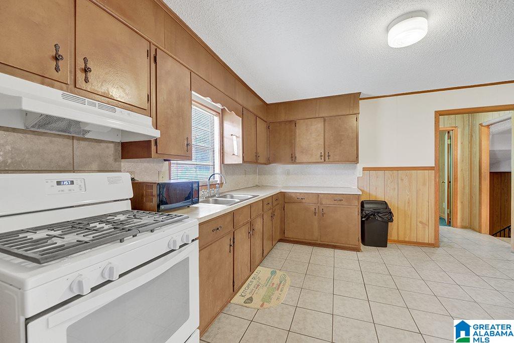 1632 Mims Street Southwest Birmingham, AL 35211 - Photo 6 of 23