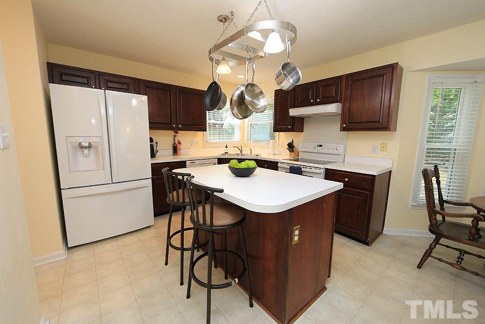 2333 Declaration Drive Raleigh, NC 27615 - Photo 11 of 29 Gallery Image 11