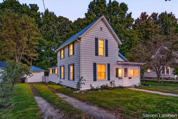 $215,000 | 413 East Madison Street, Hastings, MI 49058