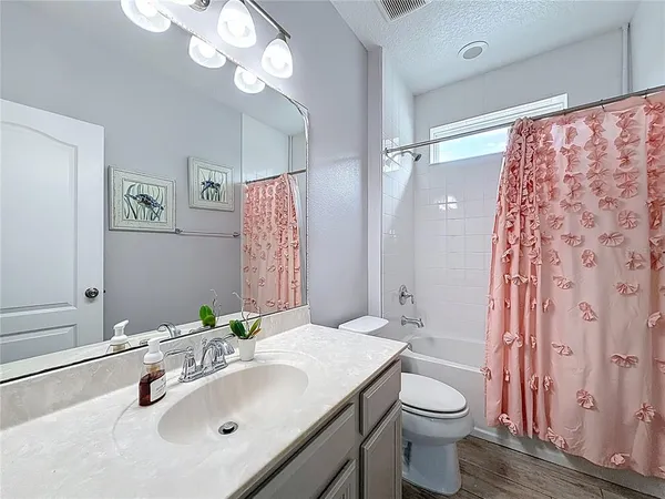 $649,999 | 8150 Gray Kingbird Drive, Winter Garden, FL 34787
