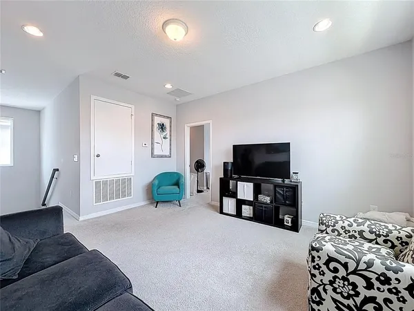 $649,999 | 8150 Gray Kingbird Drive, Winter Garden, FL 34787