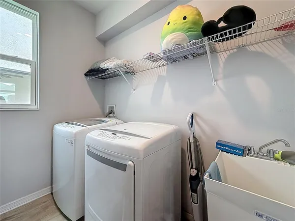 $649,999 | 8150 Gray Kingbird Drive, Winter Garden, FL 34787