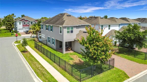 $649,999 | 8150 Gray Kingbird Drive, Winter Garden, FL 34787