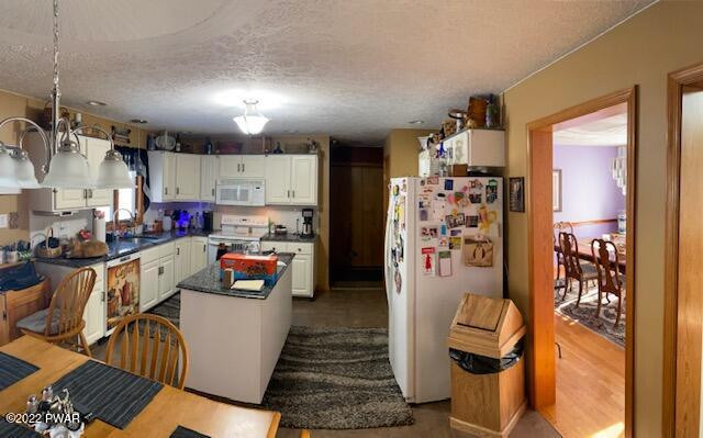 877 Lockville Road Dallas, PA 18612 - Photo 9 of 51