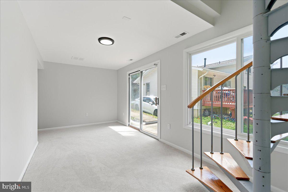 5014 Macon Road Rockville, MD 20852 - Photo 31 of 44 Living Room 3