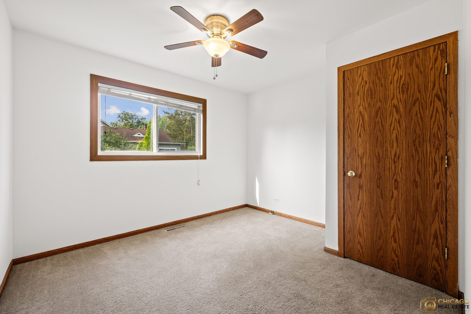 26235 North Acorn Lane Mundelein, IL 60060 - Photo 15 of 24 a view of an empty room with a window