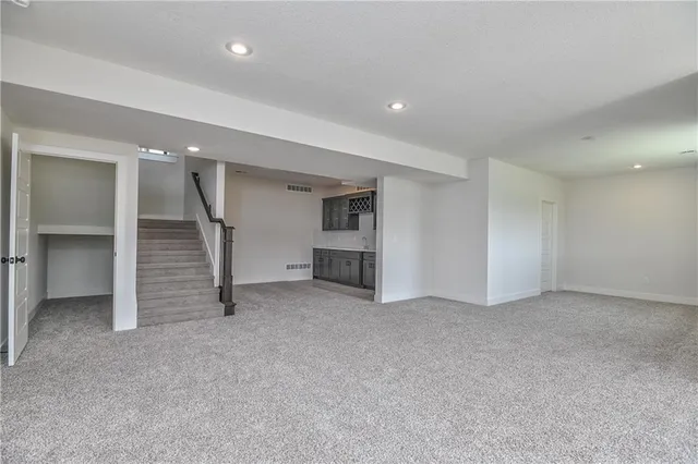 $739,950 | 6115 Lewis Drive, Shawnee, KS 66226