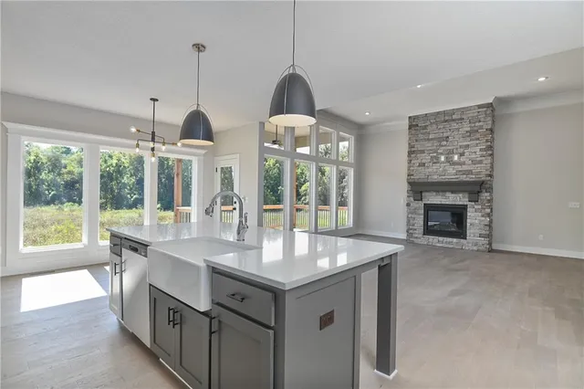 $739,950 | 6115 Lewis Drive, Shawnee, KS 66226