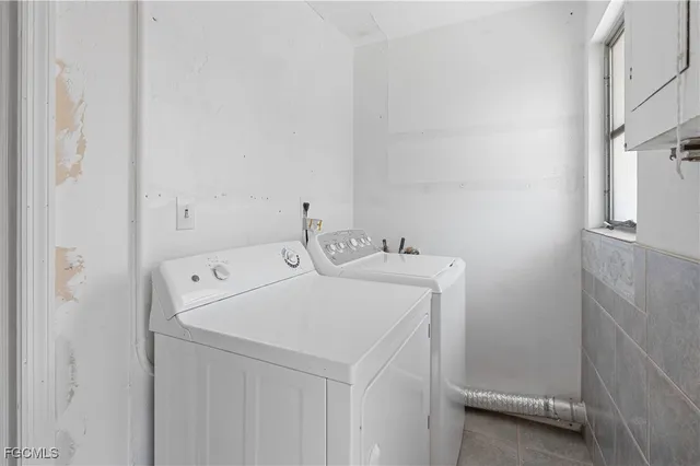 $295,000 | 1450 Charles Road, Fort Myers, FL 33919