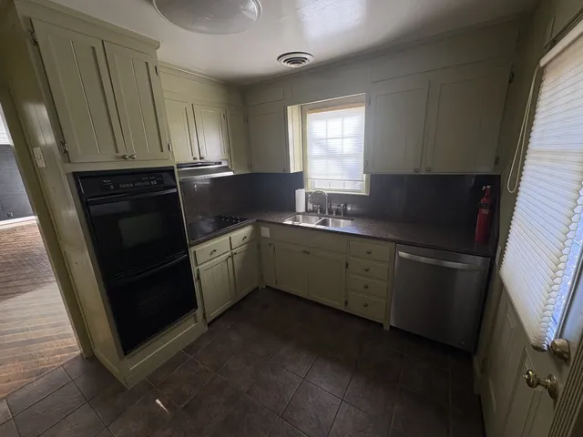 $2,000 | 3300 Overlook Drive, Nashville, TN 37212