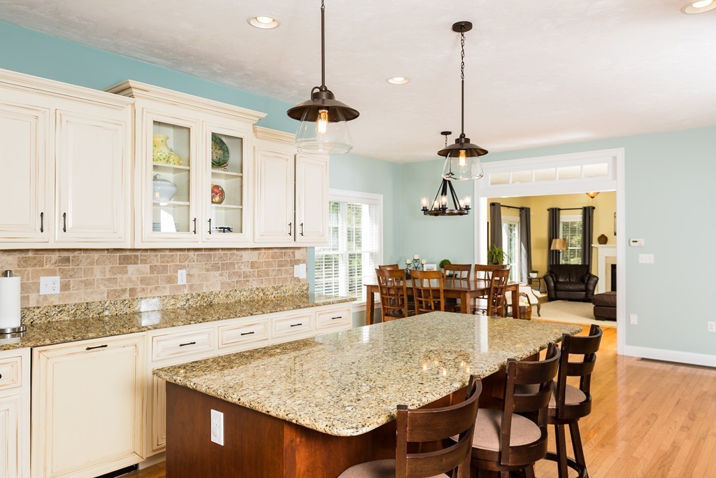 185 Riverside Drive Wrentham, MA 02093 - Photo 13 of 30 Gallery Image 13