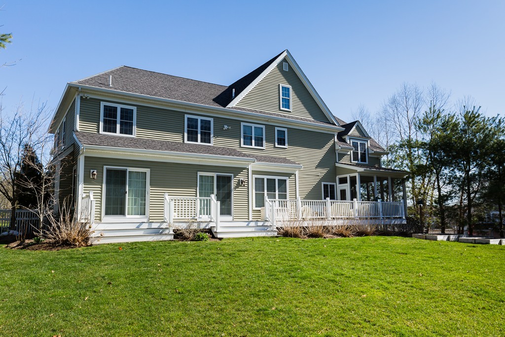 185 Riverside Drive Wrentham, MA 02093 - Photo 4 of 30 Gallery Image 4