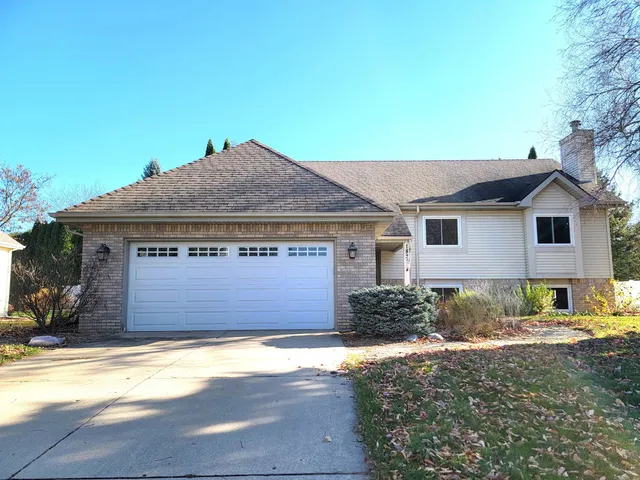$469,000 | 1823 Wallinford Drive, Sun Prairie, WI 53590