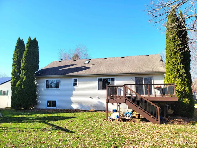 $469,000 | 1823 Wallinford Drive, Sun Prairie, WI 53590