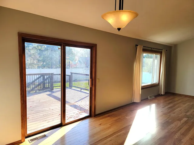 $469,000 | 1823 Wallinford Drive, Sun Prairie, WI 53590