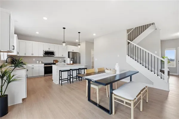 $539,948 | 1505 Southeast Bailey Farms Parkway, Lee's Summit, MO 64082