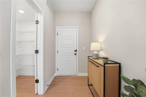 $539,948 | 1505 Southeast Bailey Farms Parkway, Lee's Summit, MO 64082