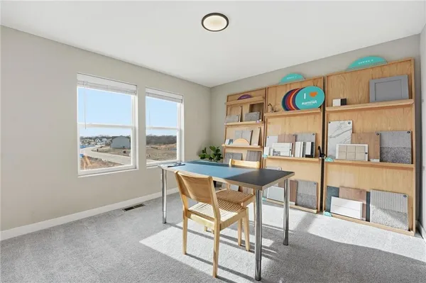 $539,948 | 1505 Southeast Bailey Farms Parkway, Lee's Summit, MO 64082