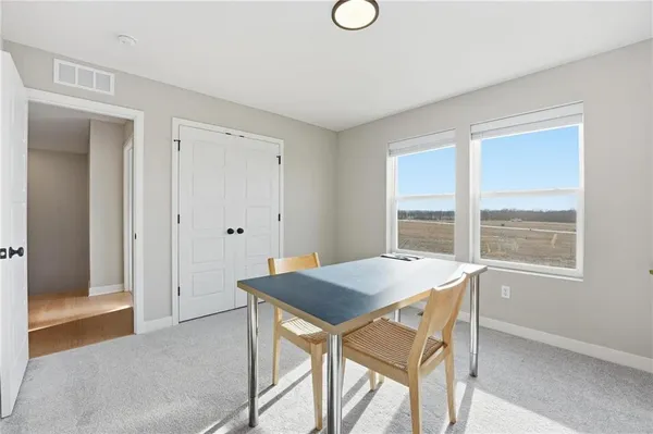 $539,948 | 1505 Southeast Bailey Farms Parkway, Lee's Summit, MO 64082