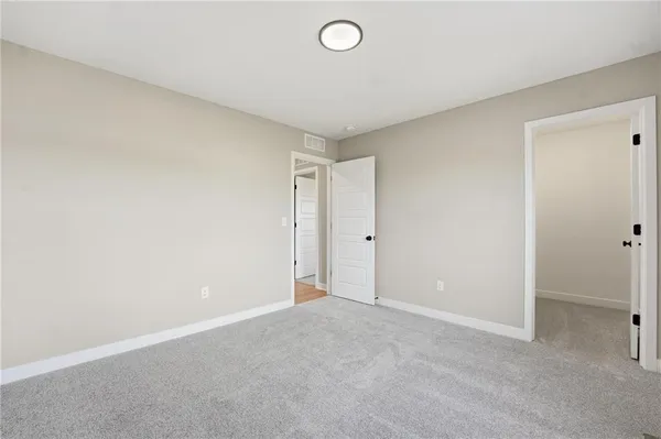 $539,948 | 1505 Southeast Bailey Farms Parkway, Lee's Summit, MO 64082