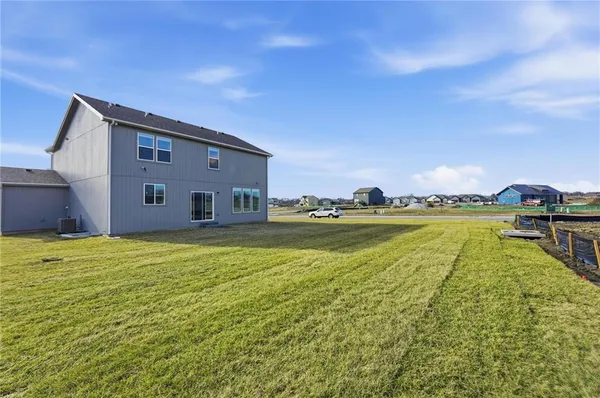 $539,948 | 1505 Southeast Bailey Farms Parkway, Lee's Summit, MO 64082