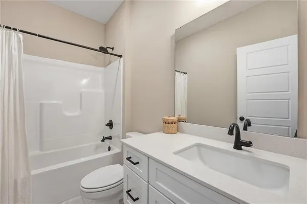 $539,948 | 1505 Southeast Bailey Farms Parkway, Lee's Summit, MO 64082