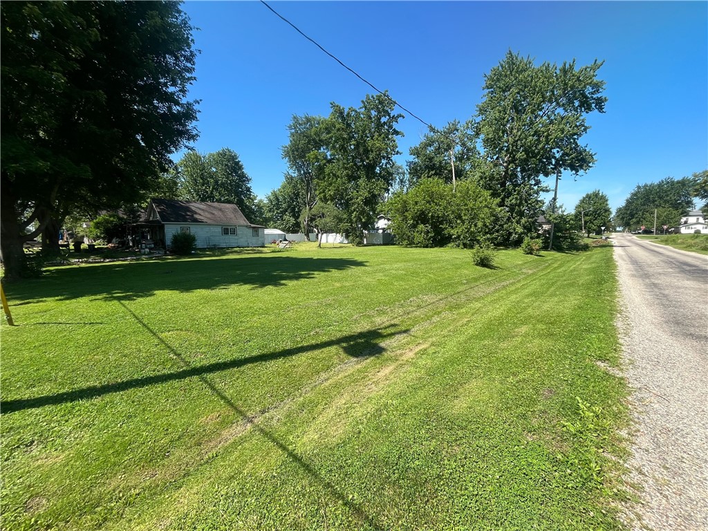 899 Cherry Street Marshall, IL 62441 - Photo 4 of 5